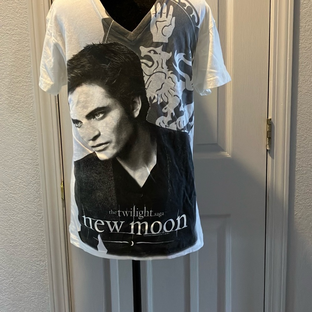 Twilight New Moon Edward Cullen Shirt